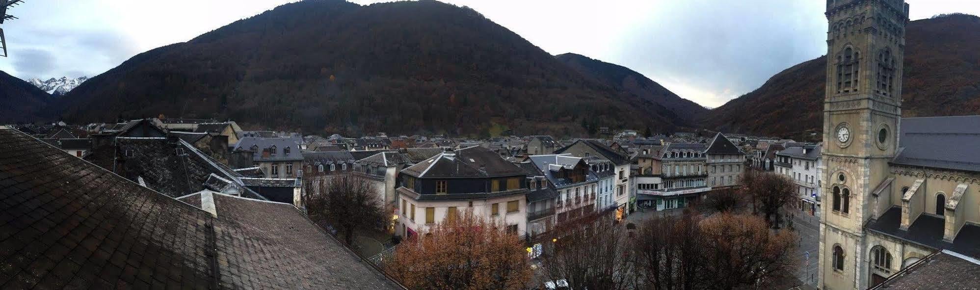 Le Bon Accueil Hotell Bagnères-de-Luchon Eksteriør bilde